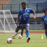Begini Kegiatan Sehari-hari Beni Oktavianto di Mes Persib