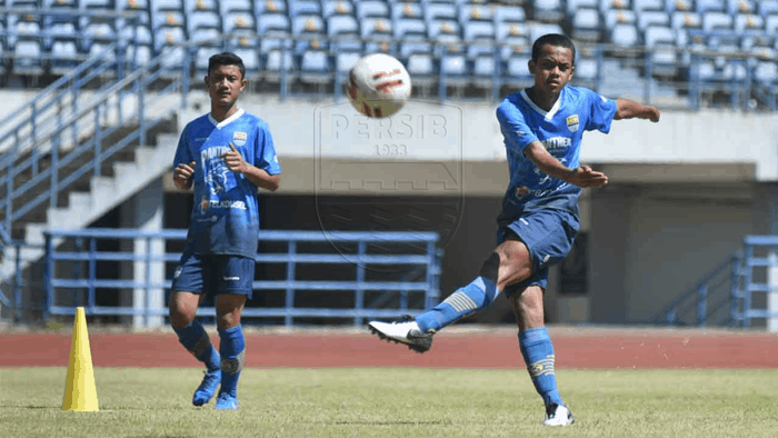 Skuat Persib Diliburkan, Ardi Memilih Tetap Berlatih