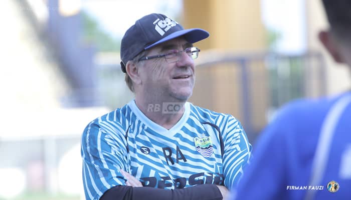 Satu Pekan Latihan Bersama, Ini Catatan Evaluasi dari Pelatih Persib