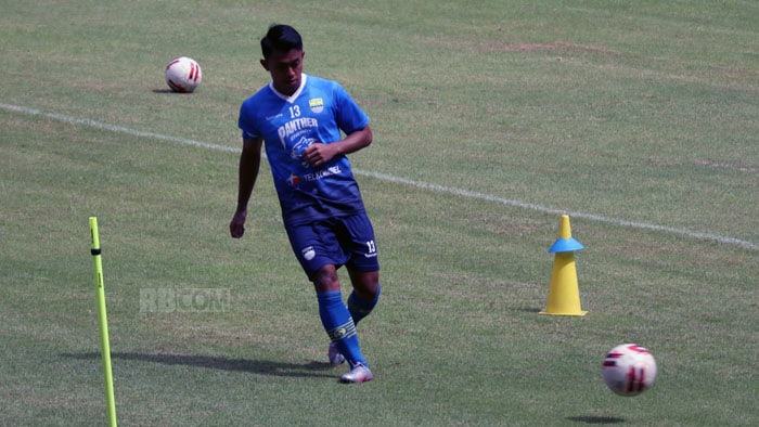 Persib Rugi Besar Jika Febri Hengkang, Robert Ungkap Kelebihan Yang Dimiliki Bow