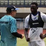 Ini Penyebab Castillion Telat Bergabung Latihan Persib