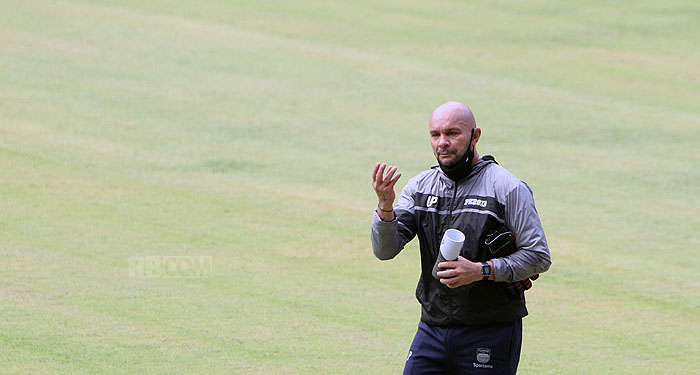 Kiper-kiper Persib Tetap Latihan Bersama, Luizinho Passos Beri Penjelasan