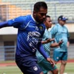Viral Video Jari Tengah Zulham Zamrun: Bung Towel Teringat Insiden Zulham Merendahkan Bek Persib