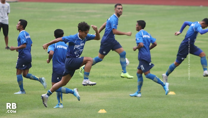 Zalnando Rasakan Persaingan Lini Bertahan Persib Semakin Ketat dengan Hadirnya Pemain Muda