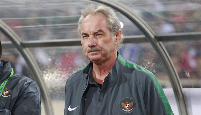 Mantan Pelatih Timnas Indonesia Alfred Riedl Meninggal Dunia