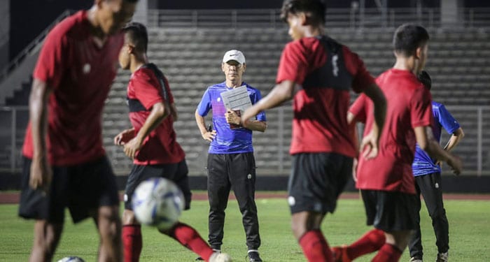 Bicara Formasi Timnas Besutan Shin Tae-yong, RD Teringat MU dan Persib
