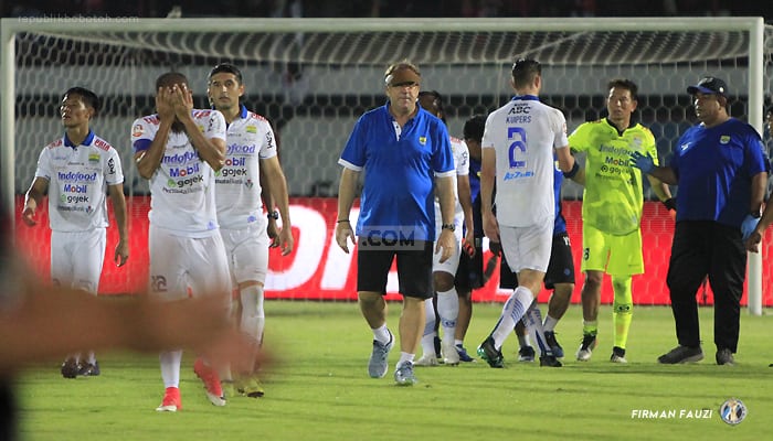 Efek Penundaan Liga 1, Robert Akui Motivasi Pemain Persib Menurun