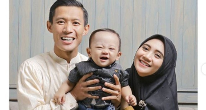 Aktivitas Henhen di Hari Libur Latihan, Tetap Mesra Bersama Istri