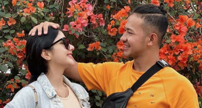 Gian Zola Buktikan Rasa Cintanya Kepada Ghea Youbi 'Padahal Ngeprank Initeh'