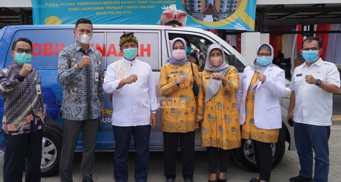 bank bjb Serahkan Bantuan Dukungan Kesehatan kepada RSUD Majalaya
