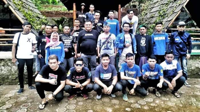 The Bombs Bandung Barat Ajak Bobotoh Ikuti Program Vaksinasi Covid-19