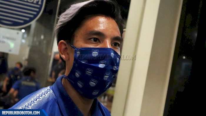Hampir Menangis, Kim Kurniawan Sampaikan Salam Perpisahan Pada Bobotoh