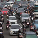 Tips Buat Bobotoh, Hal Penting yang Harus Dilakukan Berkendara Motor Saat Terjebak Macet