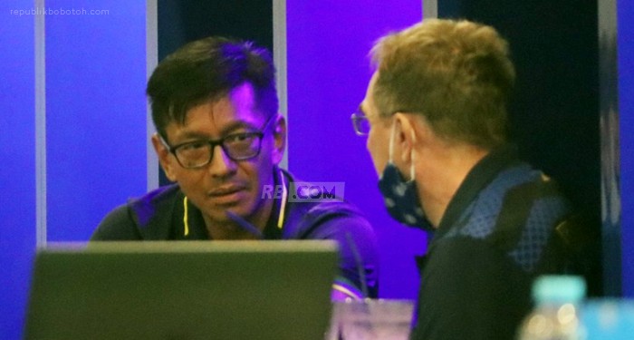 Lini Depan Krisis, Bos Persib Sebut 'Ah Mau Tahu Aja, Ntar Tunggu'