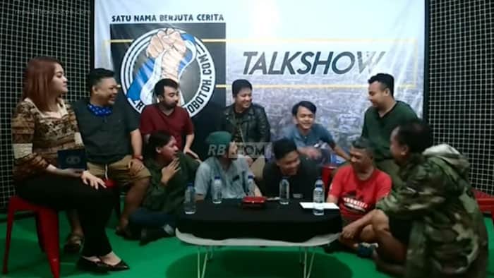 Viking Boys, Dihantui Rasa Pesimis Hingga Berujung Bahagia