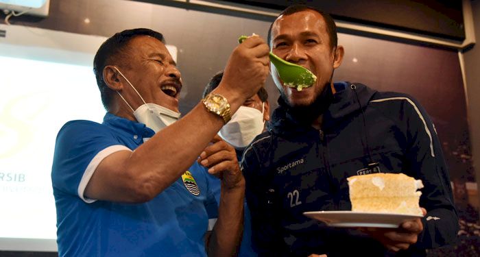 Umuh Muchtar Terbaring Sakit, Kapten Persib Panjatkan Doa dan Beri Motivasi