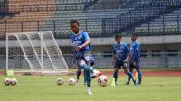 Tak Sepakat dengan Persib, Striker Ini Gabung ke Barito Putera