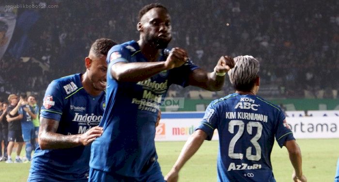 PSSI Larang Pemain Berpelukan Saat Selebrasi Gol, Terasa Tak Biasa Tapi...