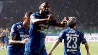 PSSI Larang Pemain Berpelukan Saat Selebrasi Gol, Terasa Tak Biasa Tapi...