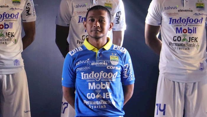 Pelatih Persib 'Interogasi' Gian Zola Saat Pilih Persela