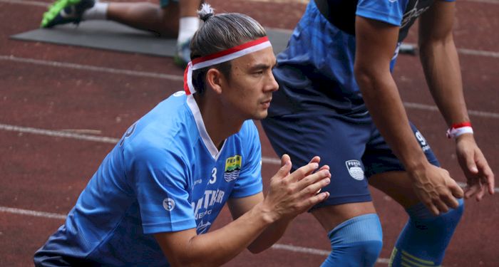 Terpopuler: Alasan Sebenarnya Kim Pilih Hengkang dari Persib Hingga Tepis Tudingan Karena Uang!