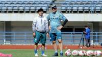 Persib Terkesan Santai di Bursa Transfer Pemain, Robert Buka Suara