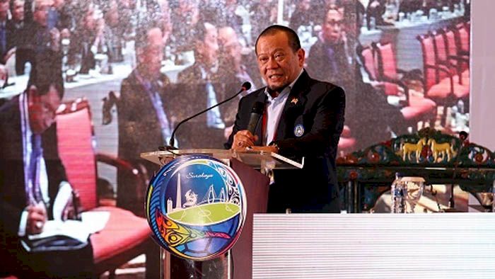 LaNyalla: Pandemi Membuat Sepak Bola Indonesia seperti di Lahan Kering dan Tandus