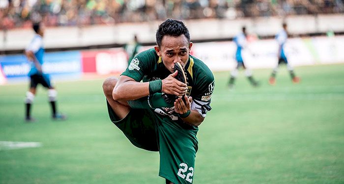 Jelang Lawan Persib, Satu Pemain Persebaya Mundur