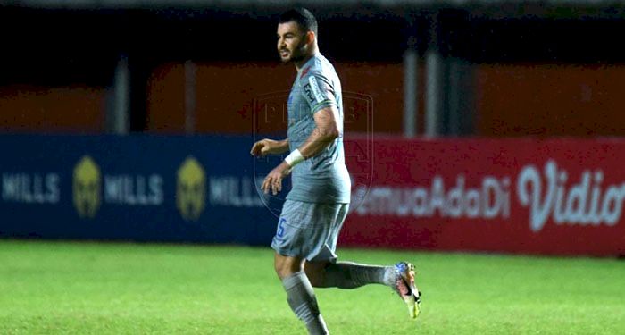 Dimainkan 1 Jam, Robert Ungkap Titik Lemah Farshad Noor