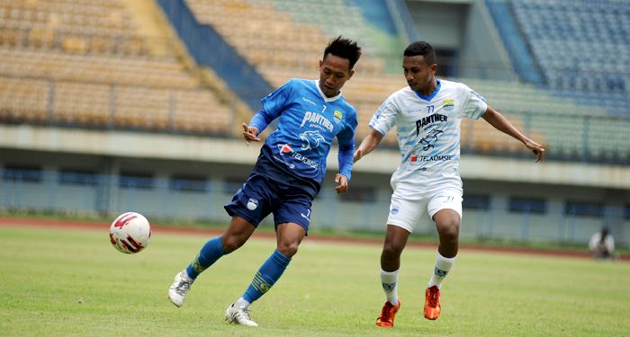 Dua Pemain Ini Jadi Sorotan Robert Usai Latihan Internal Game