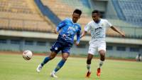 Dua Pemain Ini Jadi Sorotan Robert Usai Latihan Internal Game