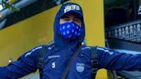 Sudah Didepak Persib, Ini Alasan Farshad Noor Tetap Berlatih di Bandung