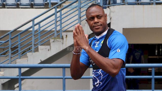 Pemain Klub Inggris Ini Sebut Victor Igbonefo Sosok yang Humoris