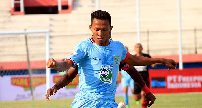 Setelah 11 Tahun, Eky Taufik Tinggalkan Persela