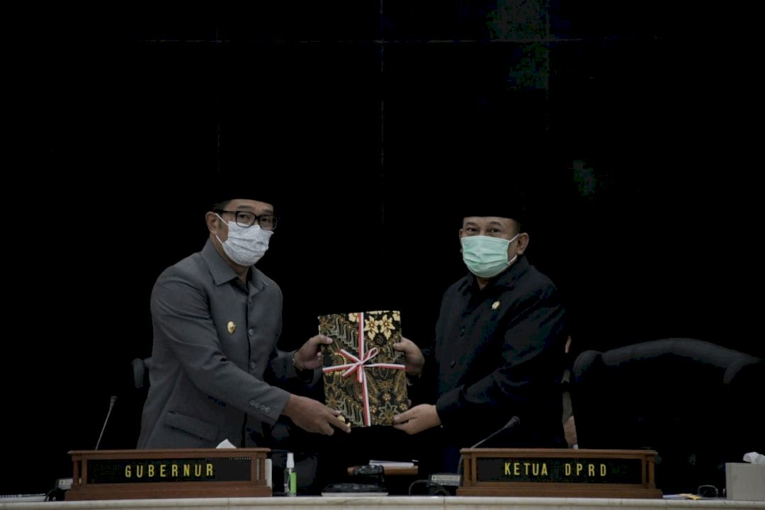 DPRD Jabar Terima LKPJ Gubernur Jabar 2020 dengan Nilai Cukup Memuaskan
