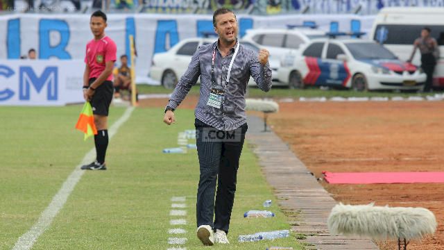 Eks Pelatih Persib Sukses Antarkan Timnya Tampil di Ajang Europa