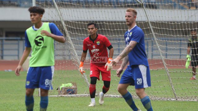 Kiper Persib Buat Keputusan Jelang Hari Raya Idul Fitri 2021