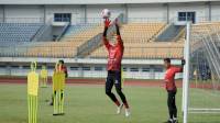 Robert Belum Tentukan Penjaga Gawang Utama Persib untuk Liga 1, Ini Alasannya