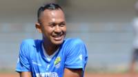 Disinggung Usia Eks Pemain Persija yang Sudah Kepala Tiga, Robert Bicara Kualitas
