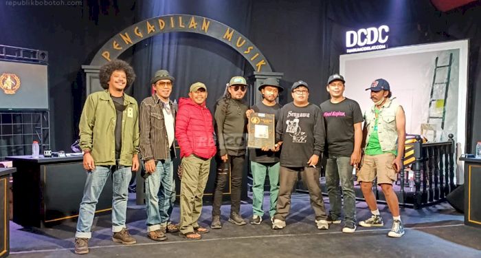 Luncurkan Mini Album, Feel Koplo Diseret ke Persidangan DCDC Pengadilan Musik, Menurut Jaksa Tidak Koplo!