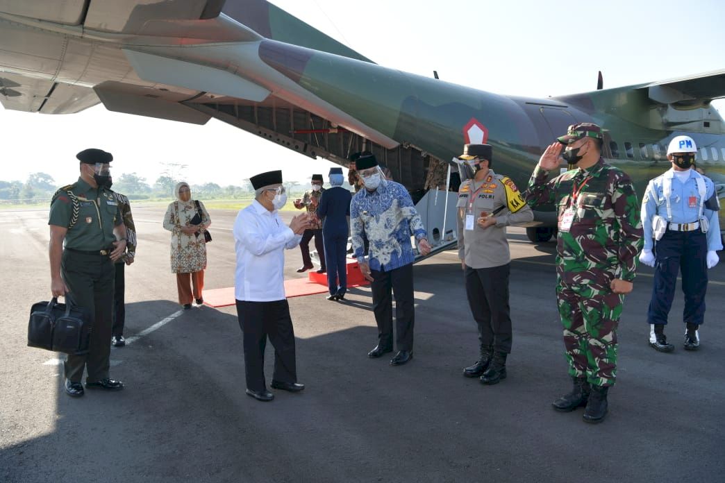 Ridwan Kamil Minta Kiai Ma’ruf Doakan Pak Uu Sembuh Covid-19