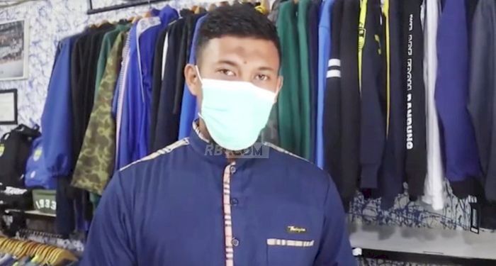 Kasus Covid Terus Meningkat, Kiper Persib Titip Pesan Buat Bobotoh