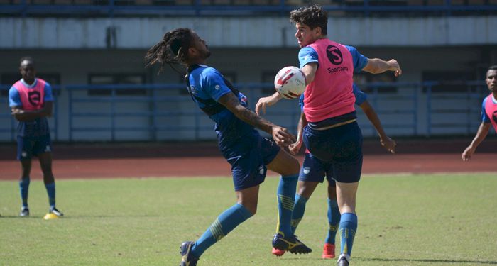 Robert Bocorkan Agenda Persiapan Persib Sebelum ke Solo, Termasuk Uji Coba Melawan Sriwijaya FC