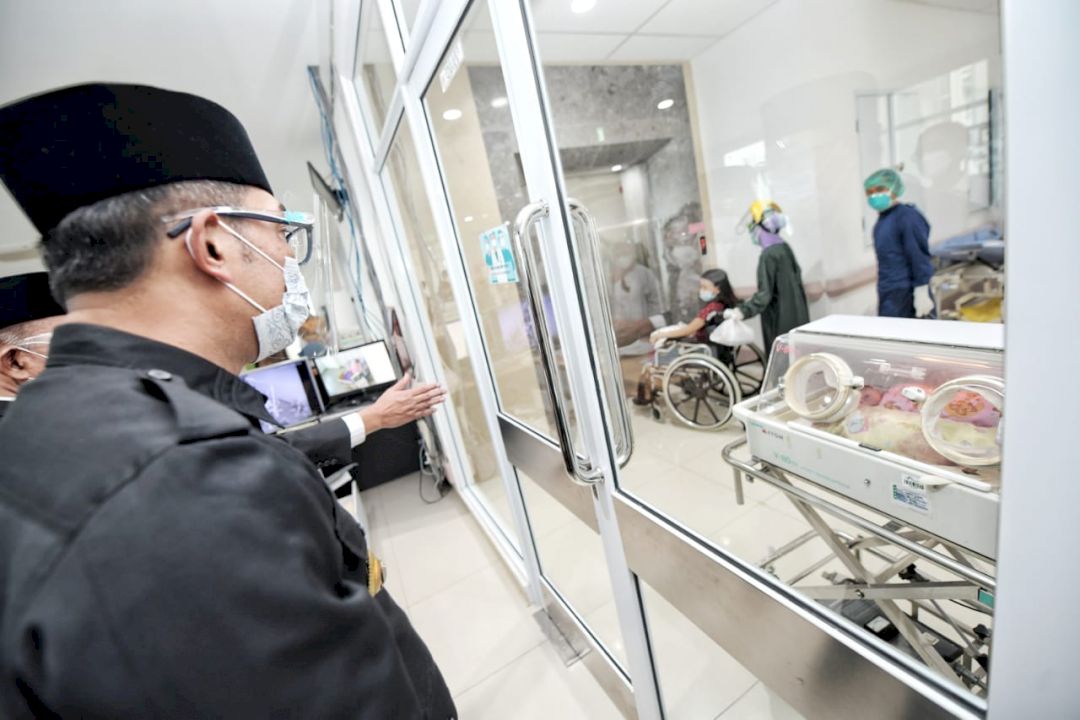 Gubernur Jabar Dampingi Menko PMK Tinjau Pelayanan dan Fasilitas RSKIA Bandung
