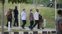  Gubernur Ridwan Kamil Dampingi Presiden Jokowi Tinjau Vaksinasi Massal di RSUI Depok