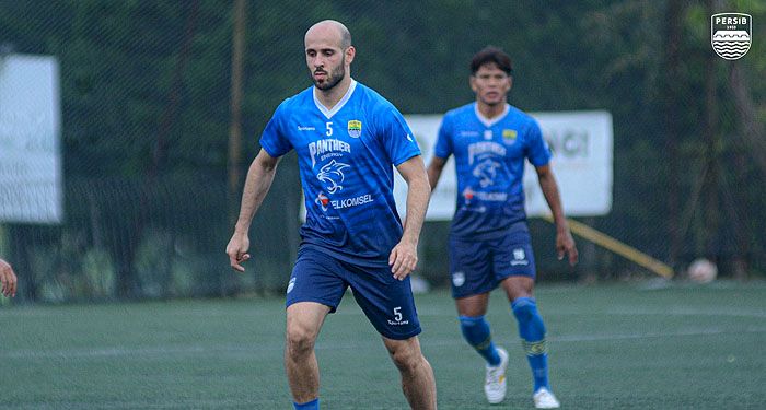 Ini yang Rashid Ketahui Tentang Gaya Permainan Sepakbola di Indonesia