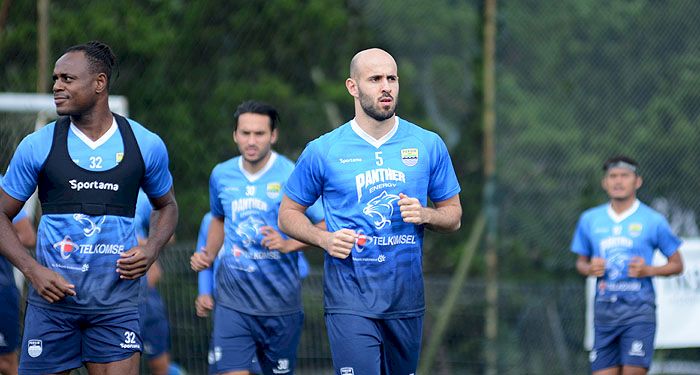 Erwin Ramdani Akui Berat Bersaing di Tim Persib