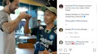 Bobotoh Asal Kuningan Semringah Dapat Jersey Persib Bertanda Tangan Marc Klok