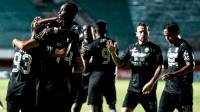 Usai Sapu Bersih 5 Laga di Seri 2 Liga 1 2021, Pelatih Beri 'Hadiah' untuk Para Pemain Persib  