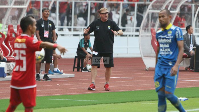 Ogah Pikirkan Riko Simanjuntak dan Marko Simic, Robert: Tak Ada Rahasia Antara Persib dan Persija